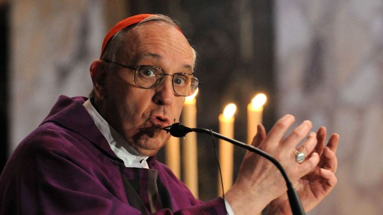 Jorge Bergoglio en la catedral de Buenos Aires