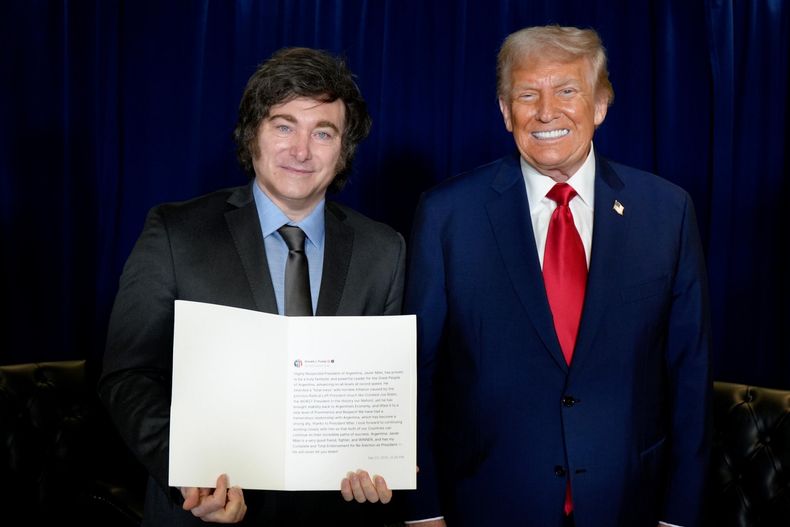 Javier Milei, Donald Trump y el diploma del mejor alumno.