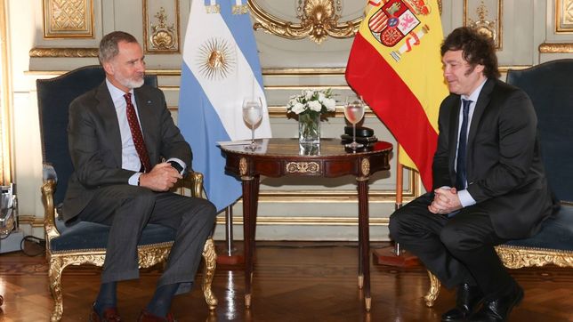 Javier Milei con el rey de España apenas asumió la Presidencia