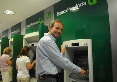 Marangoni cruzó a Insaurralde por sus dichos contra el Banco Provincia