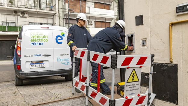 Edesur y Edenor medirán el consumo energético mensualmente Edesur y Edenor medirán el consumo energético mensualmente