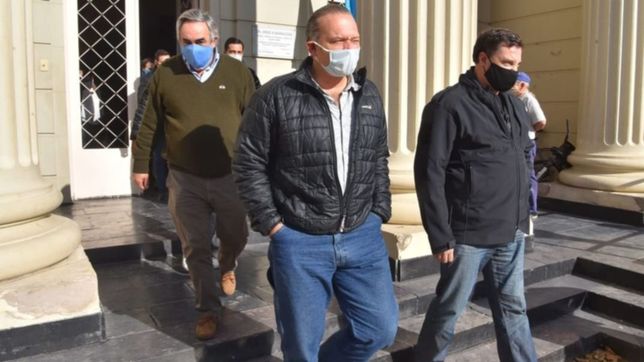 fase 1 selectiva: mano derecha de berni reta a policias por parar a su pareja