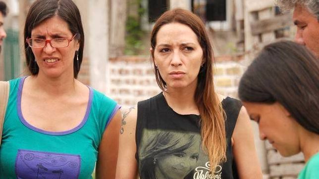 con remera de diseno, la campora abona la teoria de cfk 2019