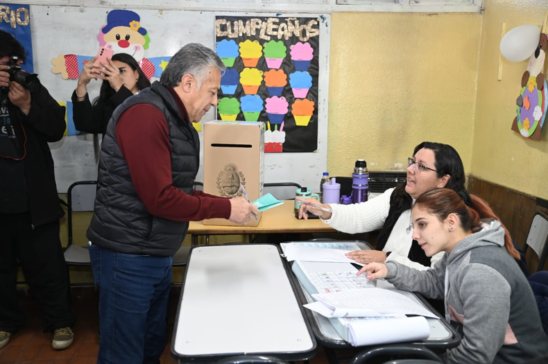 Cornejo busca volver a la gobernación