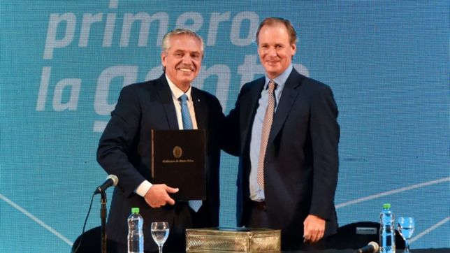 aca no paso nada: despues del temblor, mil flores entre fernandez y bordet