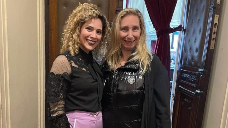 Lourdes Arrieta, la armadora libertaria en Mendoza, junto a Karina Milei.