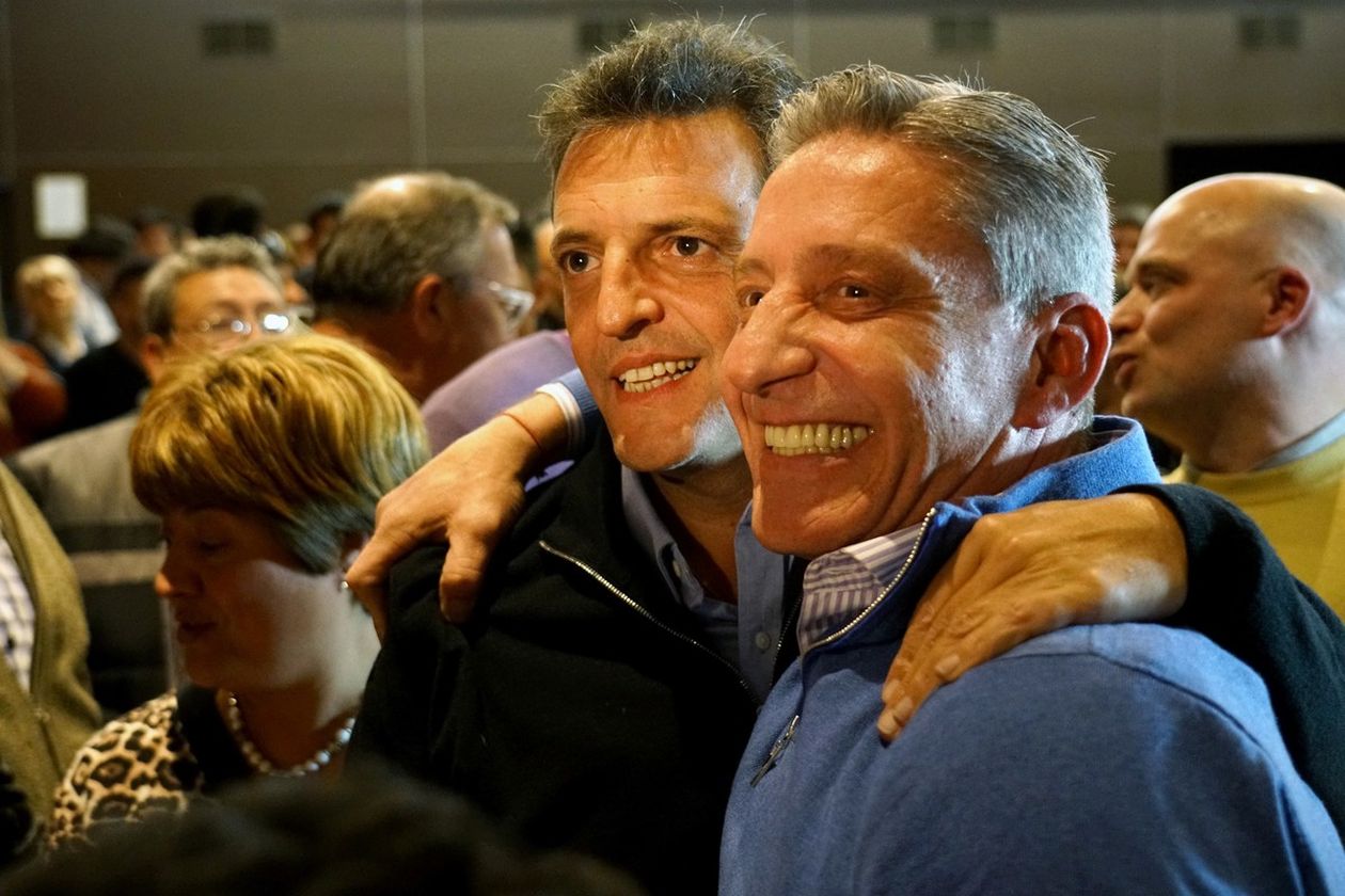 Mariano Arcioni con Sergio Massa. El chubutense fue el único gobernador propio en la historia del Frente Renovador.&nbsp;