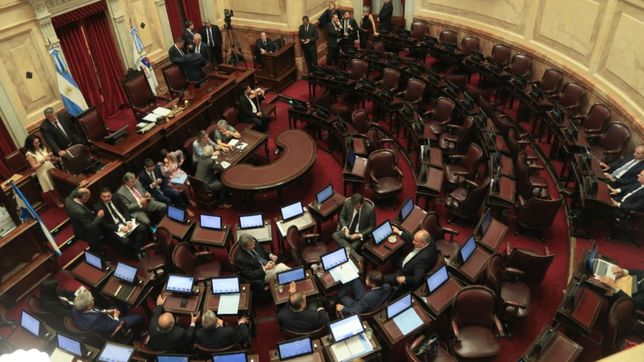 el pj cerro filas y fracaso la sesion de desafuero a cristina