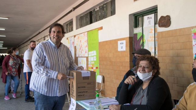 el peronismo ya cuenta los votos en 11 distritos bonaerenses