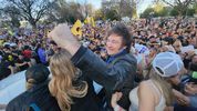 Javier Milei en su paso por Rosario