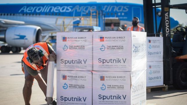 con juego propio, argentina se abre paso en la guerra global por las vacunas