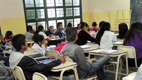 La provincia de Buenos Aires eliminó la repitencia en el secundario.