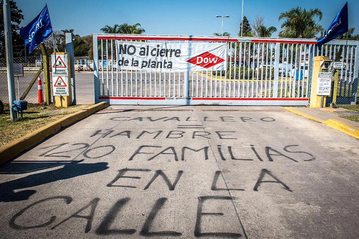 La planta de Dow Argentina en Santa Fe, hoy cerrada. // Foto: InfoGremiales.com.ar