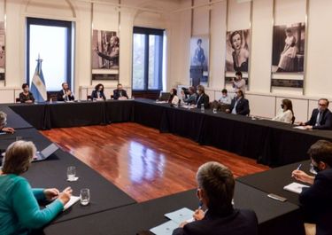 El Círculo Rojo pide prudencia y planta su hoja de consensos tax free