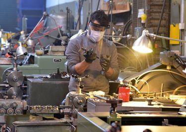 En crisis grave y sin turismo, cámaras empresarias piden bajar un feriado