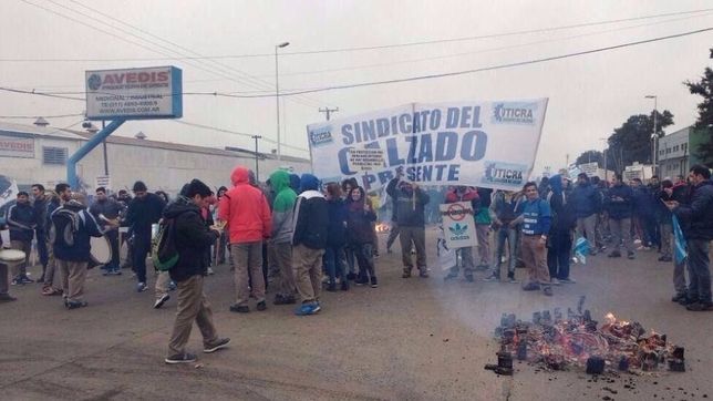 echaron a 112 trabajadores en adidas y advierten la posible baja de otros 300