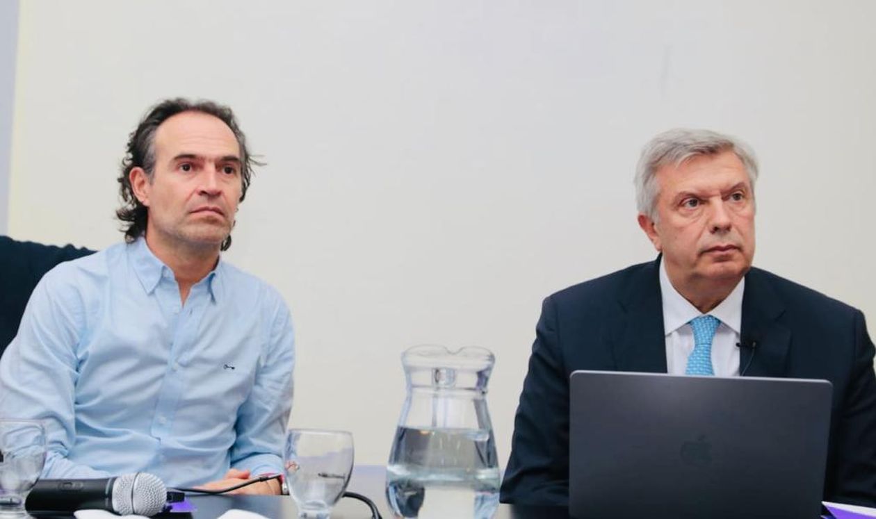 DAlessandro, junto al ex alcalde de Medellín Federico Gutiérrez.