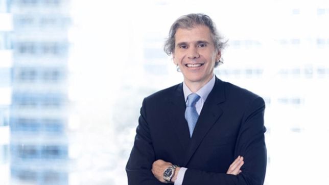 consultor de la city con punteria pincha el globo del #sisepuede