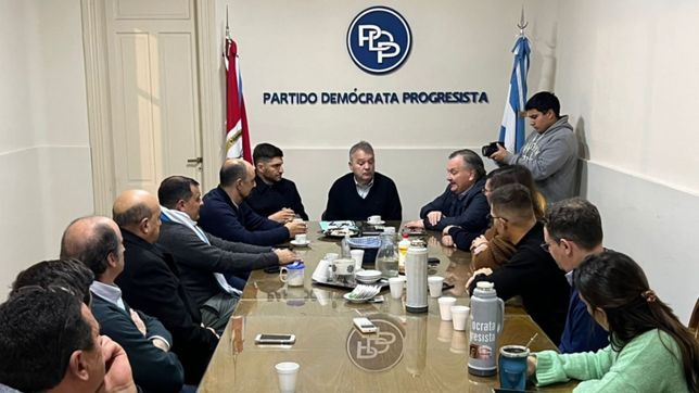 operativo ampliacion: la ucr santafesina insiste con el frente de frentes