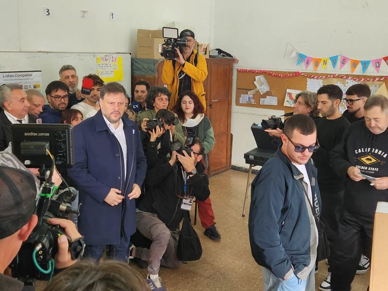 Leandro Santoro, a minutos de votar.