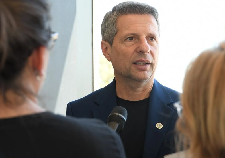 damian-bernarte-retratojpg