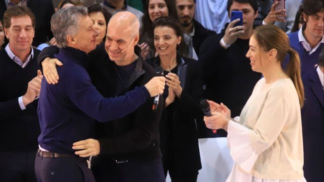 los intocables le ceden el escenario final a macri