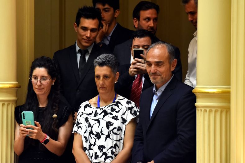 Lule Menem, en el recinto del Senado, que debate el presupuesto. 