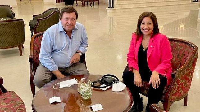 weretilneck pone el equipo titular para sellar la unidad partidaria
