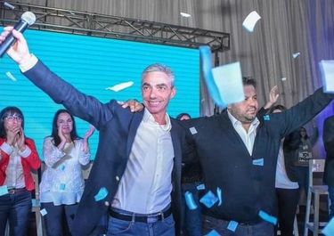 Ex intendente quiere volver, pero avisa que sólo por un periodo