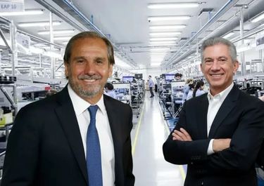 Toto Caputo define el destino de u$s 200 millones que iban a ampliar la matriz productiva