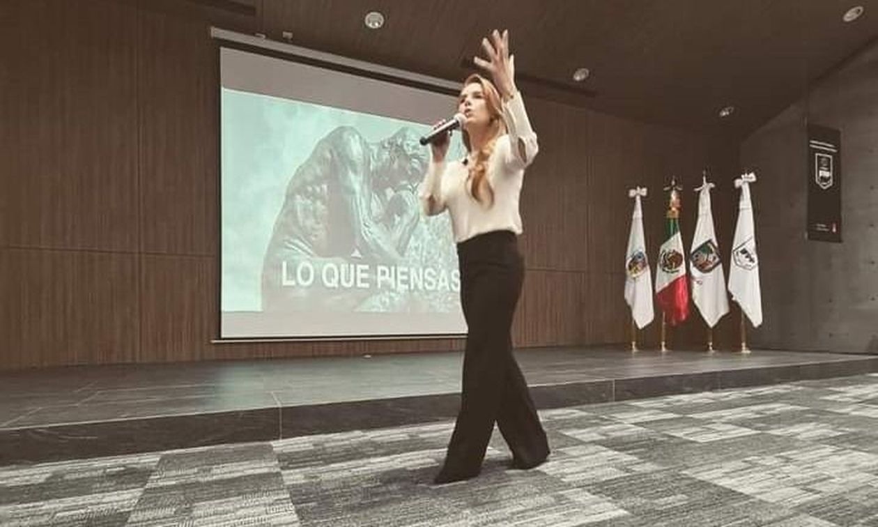 Clara Villarreal MX