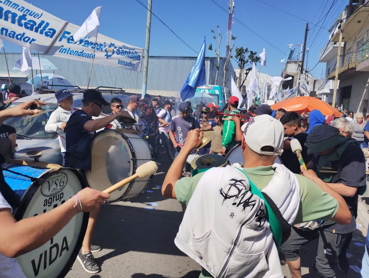 Cierre de campaña de Kicillof en Arsenal