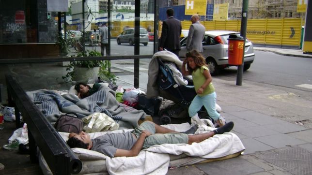 ciudad: piden al gobierno aumentar el subsidio a personas en situacion de calle