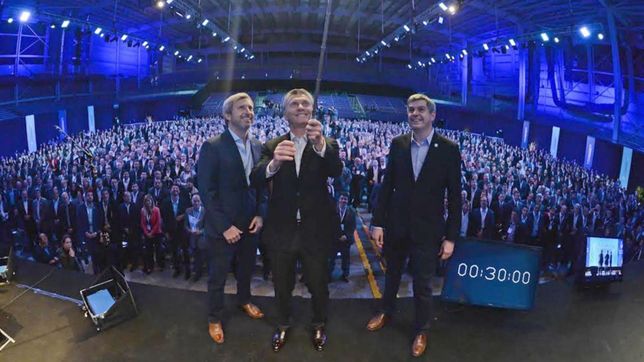 doctrina del deficit cero: macri arma un ranking de intendentes aplicados