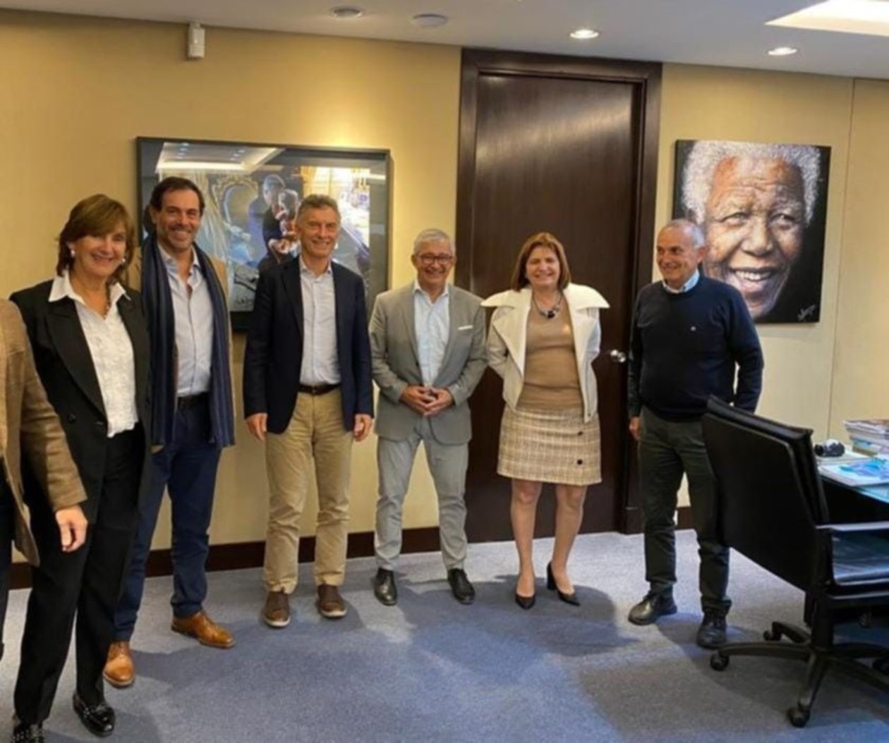 Mauricio Macri, Patricia Bullrich y Martín Grande Mauricio Macri con el PRO de Salta en su oficina