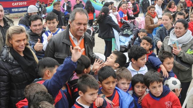 reaparecio scioli con anuncios: ?estoy actualizando mis propuestas?