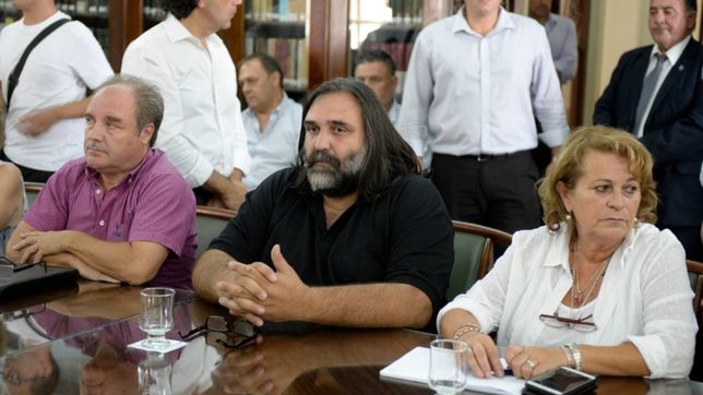 docentes no daran un paso atras en el reclamo, pero el lunes habra clases