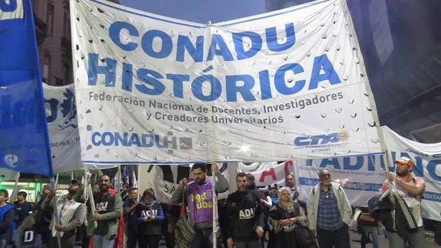 Conadu histórica fue la primera en definir autoridades. Staiti y Vallejos renovaron sus roles en la conducción. 