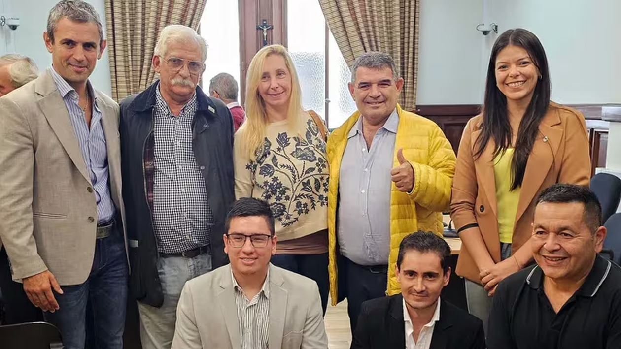 Alfredo Olmedo fue removido de la presidencia del Parlasur.