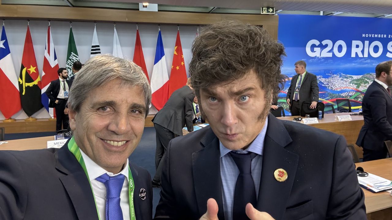 Toto Caputo y Javier Milei Toto Caputo y Javier Milei