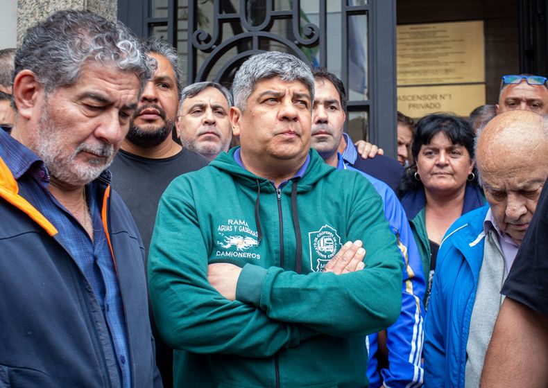 Tras la foto con CFK, el moyanismo amenaza con dejar la CGT.