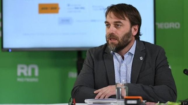 cambios de gabinete: carreras saca al ministro de seguridad