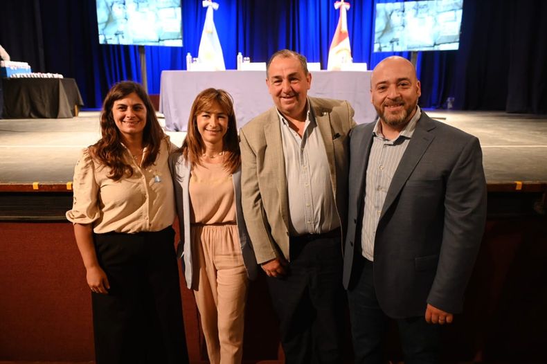 El intendente de Santa Fe con Sergio Basile, presidente del Concejo Municipal.
