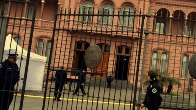 por el caso avianca, allanaron la casa rosada
