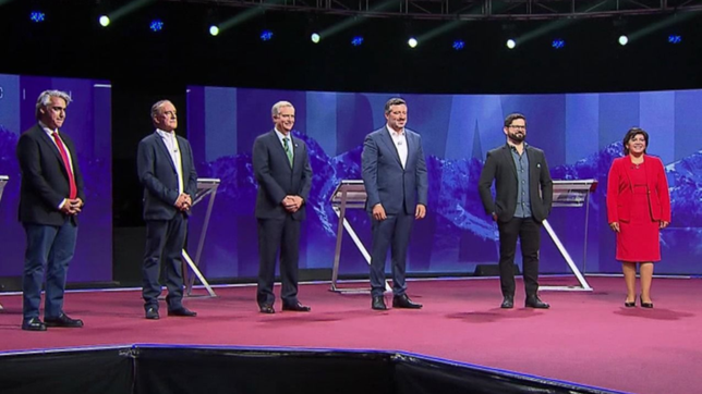 chile se debate entre la urgencia del cambio y el peso muerto del statu quo