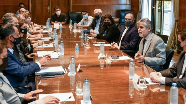 filmus le saca jugo al lado bueno del fondo y blinda su ministerio