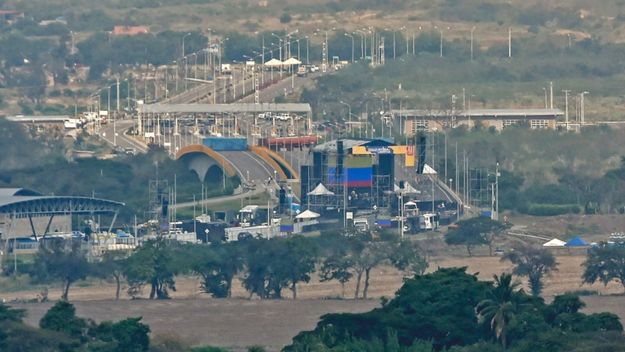 Crece la tensión en la frontera con Colombia por la ayuda humanitaria