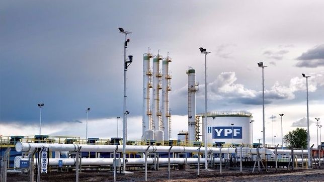 preocupacion en ensenada ante posibles despidos en una empresa vinculada a ypf