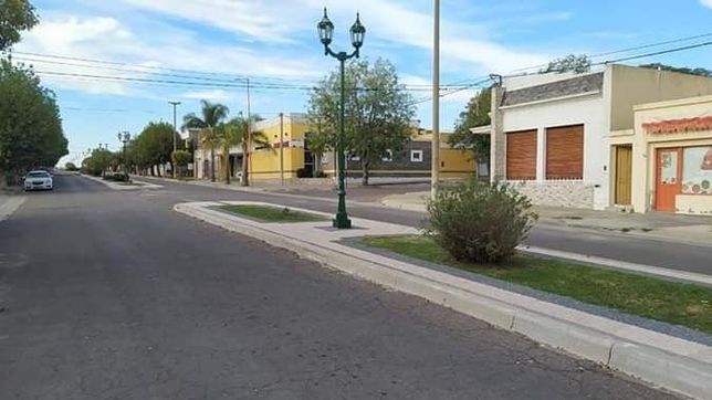 el ?toque de queda? se multiplica en comunas del interior para garantizar el aislamiento