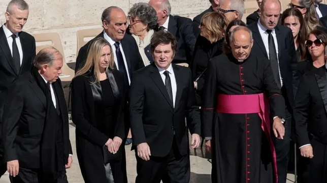 Javier Milei viajará al Vaticano para reunirse con el papa León XIV